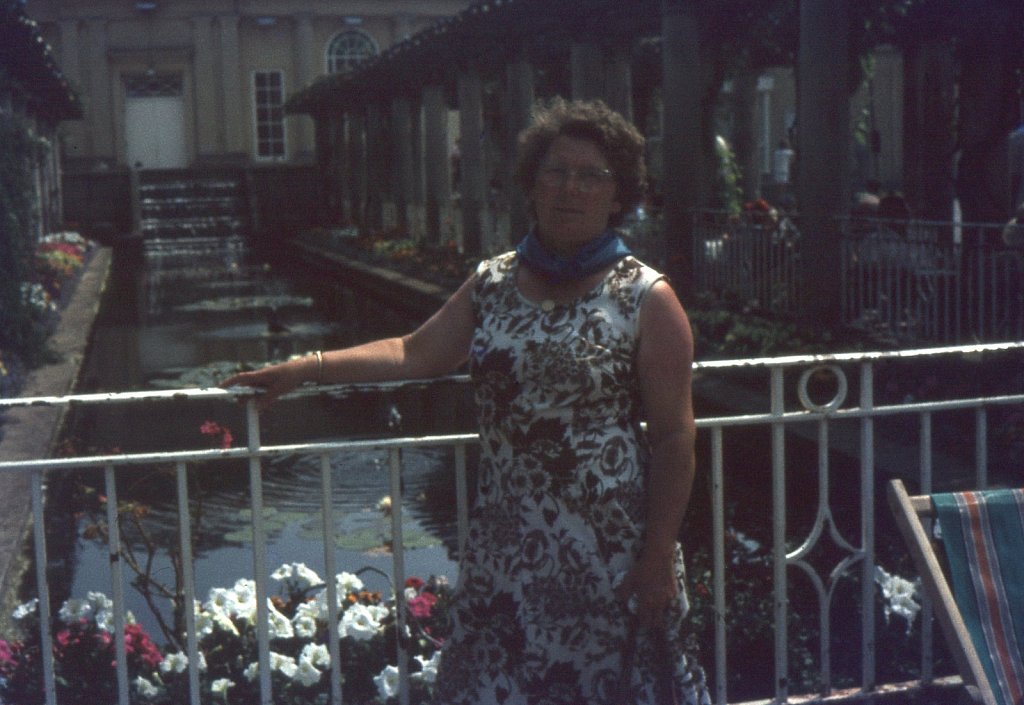 img034.jpg